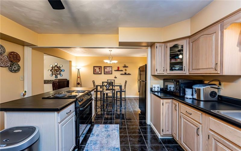 691 Adele Dr, Irwin, 15642, 3 Bedrooms Bedrooms, 10 Rooms Rooms,3.1 BathroomsBathrooms,Residential,For Sale,Adele Dr,1751087