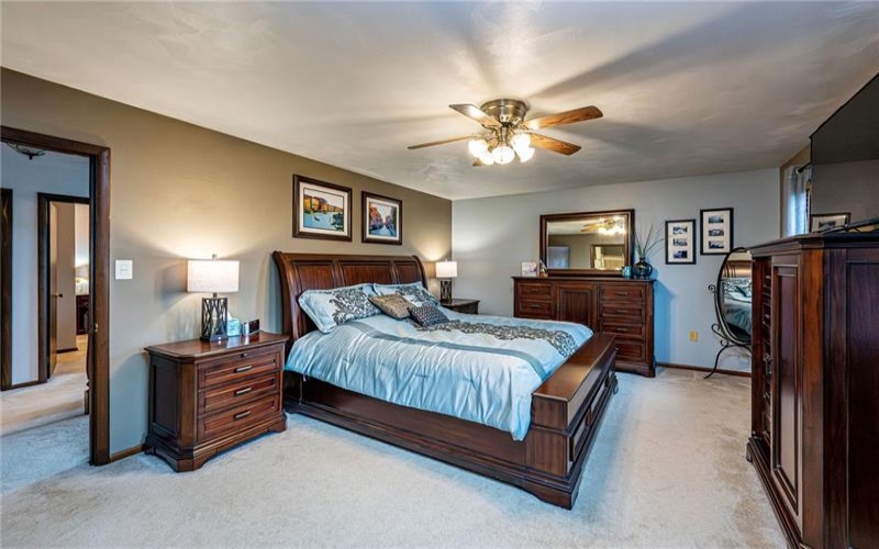 691 Adele Dr, Irwin, 15642, 3 Bedrooms Bedrooms, 10 Rooms Rooms,3.1 BathroomsBathrooms,Residential,For Sale,Adele Dr,1751087