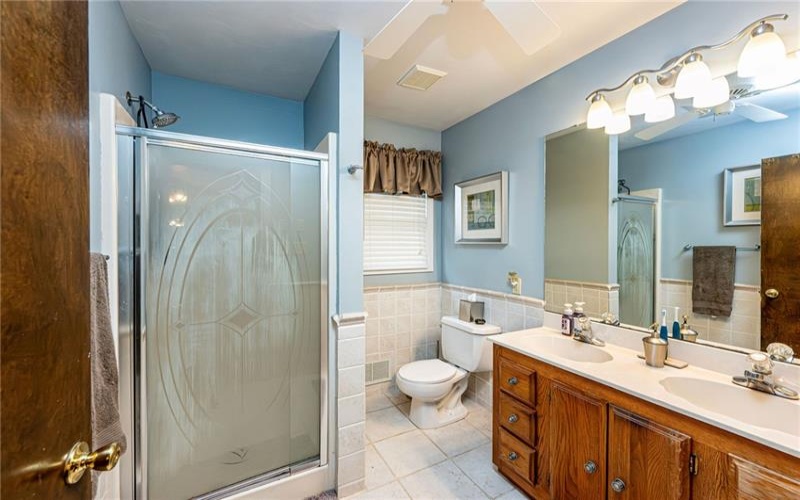 691 Adele Dr, Irwin, 15642, 3 Bedrooms Bedrooms, 10 Rooms Rooms,3.1 BathroomsBathrooms,Residential,For Sale,Adele Dr,1751087