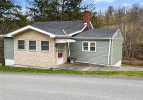 101 Fishpot Rd, Fredericktown, 15333, 1 Bedroom Bedrooms, ,1 BathroomBathrooms,Residential,For Sale,Fishpot Rd,1751254