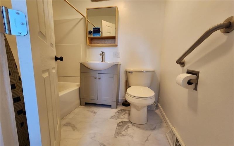 103 Elizabeth STREET, Washington, 15301, 3 Bedrooms Bedrooms, 6 Rooms Rooms,1 BathroomBathrooms,Residential,For Sale,Elizabeth,1751305