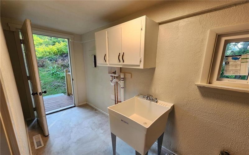 103 Elizabeth STREET, Washington, 15301, 3 Bedrooms Bedrooms, 6 Rooms Rooms,1 BathroomBathrooms,Residential,For Sale,Elizabeth,1751305