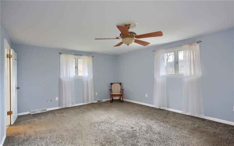112 Lintel Dr, Canonsburg, 15317, 4 Bedrooms Bedrooms, 10 Rooms Rooms,2.2 BathroomsBathrooms,Residential,For Sale,Lintel Dr,1735165