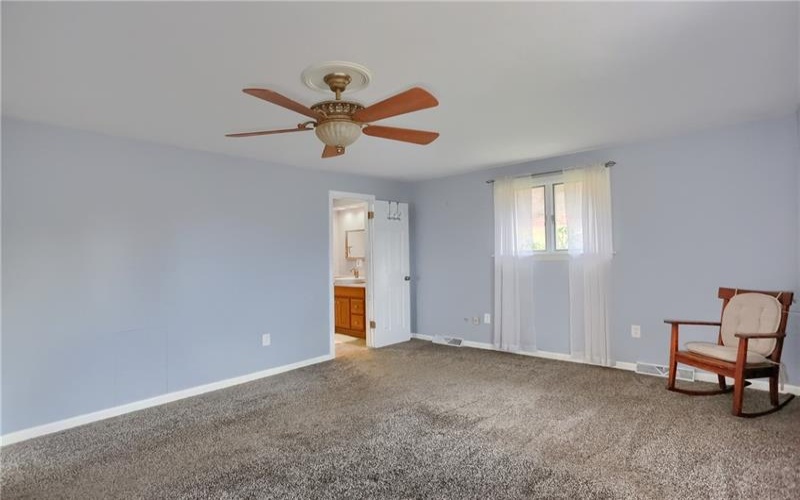 112 Lintel Dr, Canonsburg, 15317, 4 Bedrooms Bedrooms, 10 Rooms Rooms,2.2 BathroomsBathrooms,Residential,For Sale,Lintel Dr,1735165