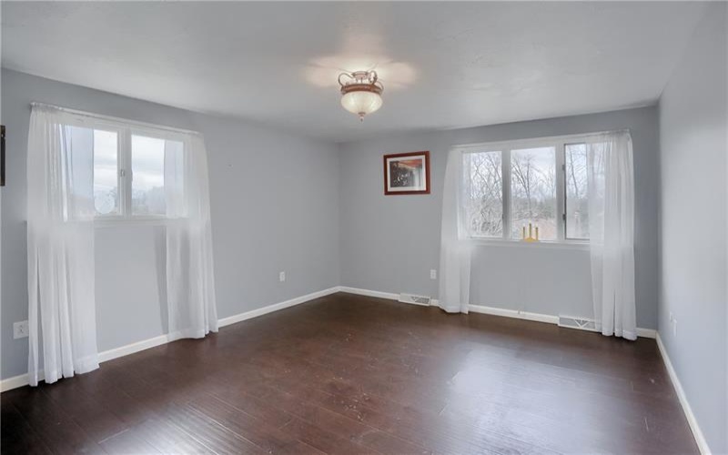 112 Lintel Dr, Canonsburg, 15317, 4 Bedrooms Bedrooms, 10 Rooms Rooms,2.2 BathroomsBathrooms,Residential,For Sale,Lintel Dr,1735165