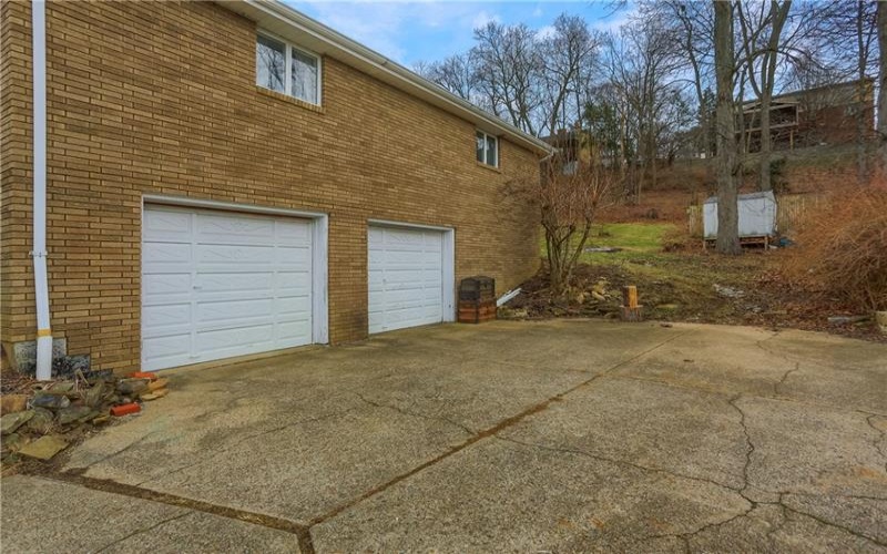 112 Lintel Dr, Canonsburg, 15317, 4 Bedrooms Bedrooms, 10 Rooms Rooms,2.2 BathroomsBathrooms,Residential,For Sale,Lintel Dr,1735165