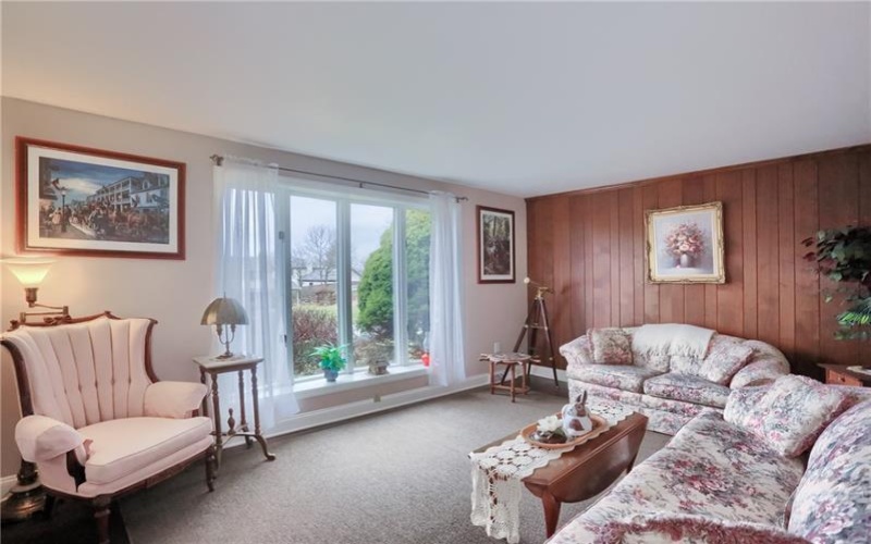 112 Lintel Dr, Canonsburg, 15317, 4 Bedrooms Bedrooms, 10 Rooms Rooms,2.2 BathroomsBathrooms,Residential,For Sale,Lintel Dr,1735165