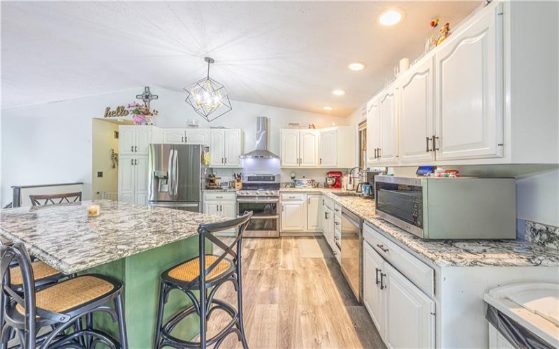 833 Main St, McClellandtown, 15458, 3 Bedrooms Bedrooms, ,2.1 BathroomsBathrooms,Residential,For Sale,Main St,1751260