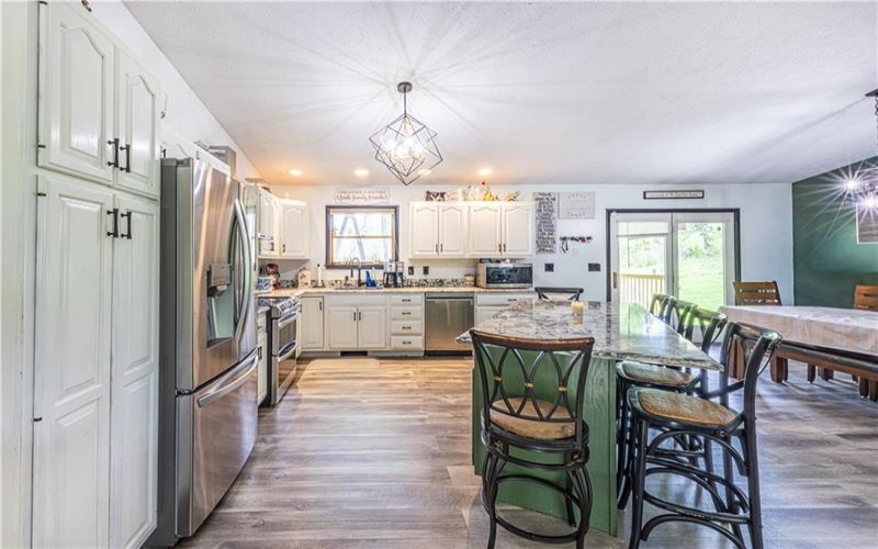 833 Main St, McClellandtown, 15458, 3 Bedrooms Bedrooms, ,2.1 BathroomsBathrooms,Residential,For Sale,Main St,1751260