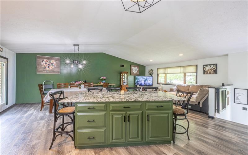 833 Main St, McClellandtown, 15458, 3 Bedrooms Bedrooms, ,2.1 BathroomsBathrooms,Residential,For Sale,Main St,1751260