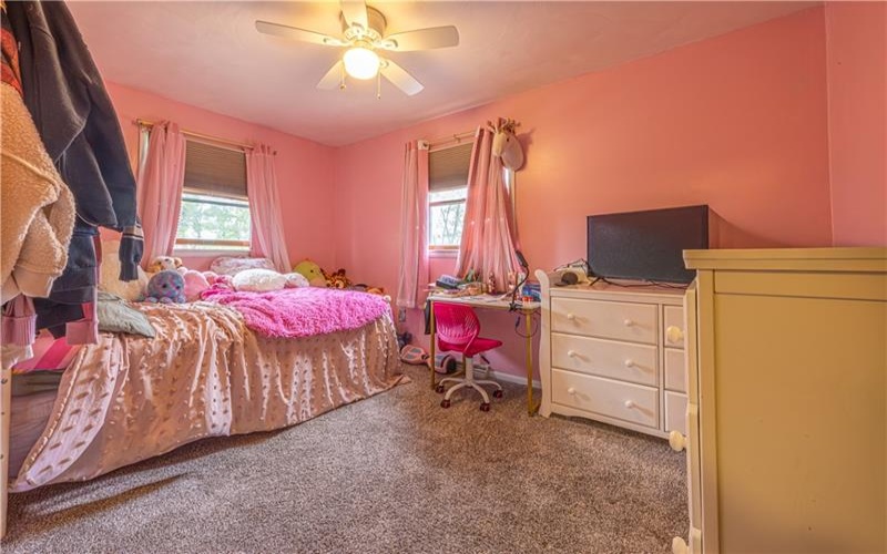 833 Main St, McClellandtown, 15458, 3 Bedrooms Bedrooms, ,2.1 BathroomsBathrooms,Residential,For Sale,Main St,1751260
