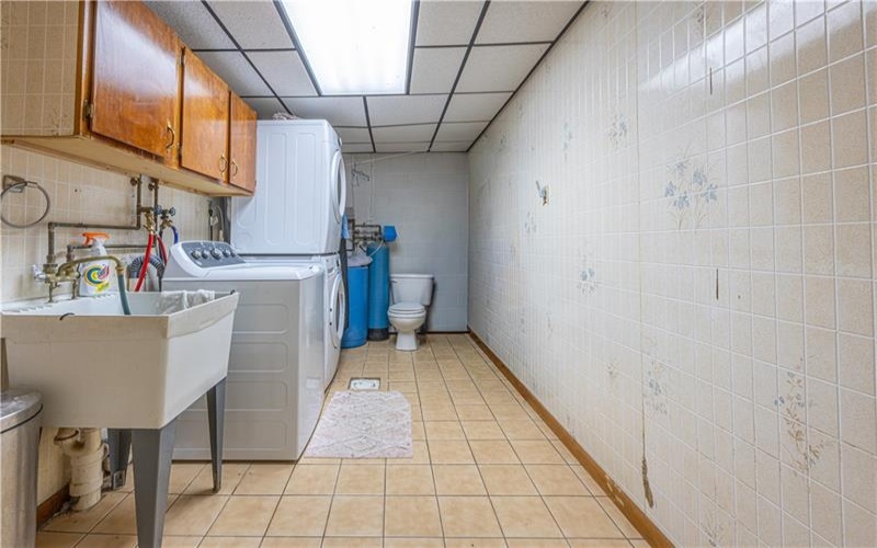 833 Main St, McClellandtown, 15458, 3 Bedrooms Bedrooms, ,2.1 BathroomsBathrooms,Residential,For Sale,Main St,1751260