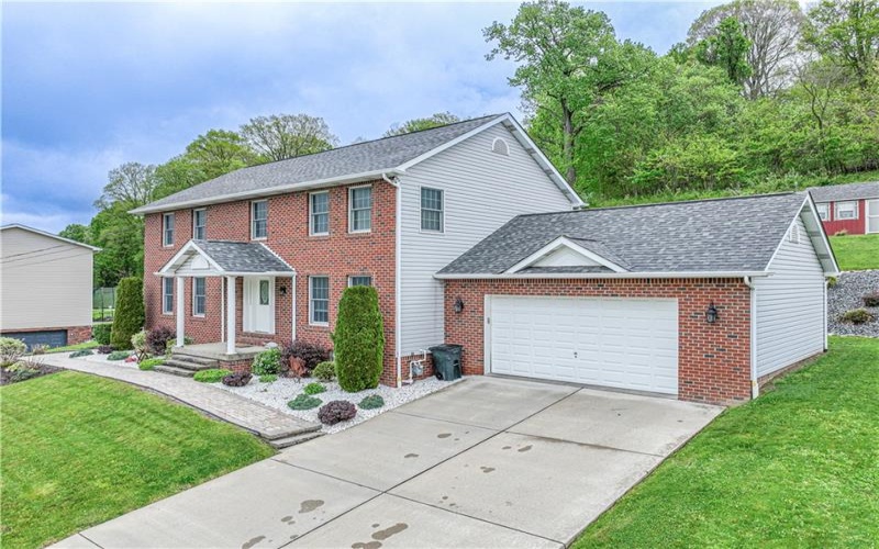 347 Forest, Belle Vernon, 15012, 4 Bedrooms Bedrooms, ,2.2 BathroomsBathrooms,Residential,For Sale,Forest,1751268
