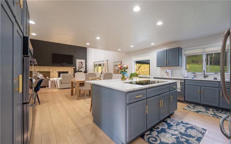 550 Locust Valley Rd, Greensburg, 15601, 3 Bedrooms Bedrooms, ,2.1 BathroomsBathrooms,Residential,For Sale,Locust Valley Rd,1750605