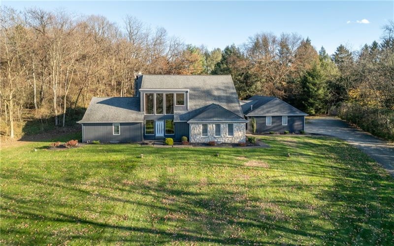 550 Locust Valley Rd, Greensburg, 15601, 3 Bedrooms Bedrooms, ,2.1 BathroomsBathrooms,Residential,For Sale,Locust Valley Rd,1750605