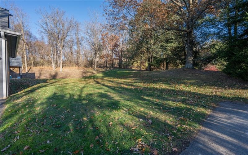 550 Locust Valley Rd, Greensburg, 15601, 3 Bedrooms Bedrooms, ,2.1 BathroomsBathrooms,Residential,For Sale,Locust Valley Rd,1750605