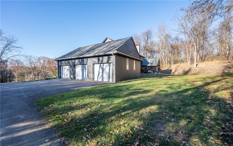 550 Locust Valley Rd, Greensburg, 15601, 3 Bedrooms Bedrooms, ,2.1 BathroomsBathrooms,Residential,For Sale,Locust Valley Rd,1750605