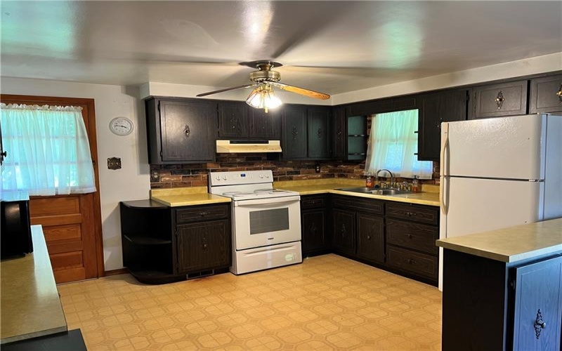 880 Pizza Barn Rd, Blairsville, 15717, 3 Bedrooms Bedrooms, 11 Rooms Rooms,2 BathroomsBathrooms,Residential,For Sale,Pizza Barn Rd,1751169