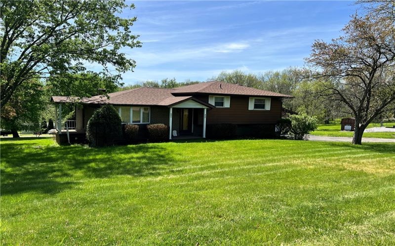 880 Pizza Barn Rd, Blairsville, 15717, 3 Bedrooms Bedrooms, 11 Rooms Rooms,2 BathroomsBathrooms,Residential,For Sale,Pizza Barn Rd,1751169