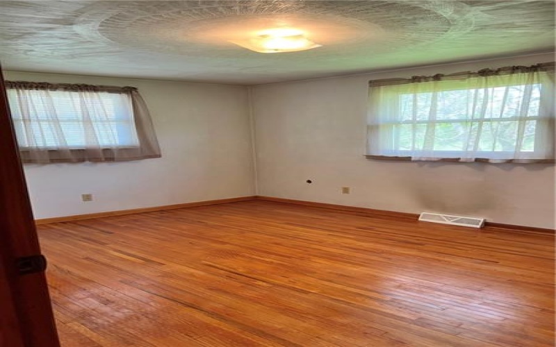 880 Pizza Barn Rd, Blairsville, 15717, 3 Bedrooms Bedrooms, 11 Rooms Rooms,2 BathroomsBathrooms,Residential,For Sale,Pizza Barn Rd,1751169