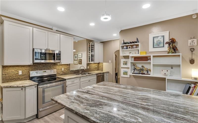 1334 Victoria Ave, New Kensington, 15068, 3 Bedrooms Bedrooms, 10 Rooms Rooms,2 BathroomsBathrooms,Residential,For Sale,Victoria Ave,1751249
