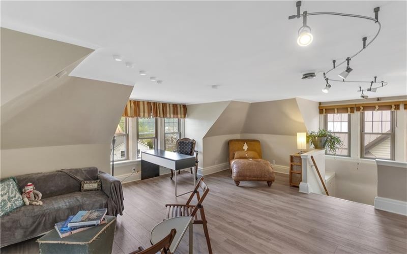1334 Victoria Ave, New Kensington, 15068, 3 Bedrooms Bedrooms, 10 Rooms Rooms,2 BathroomsBathrooms,Residential,For Sale,Victoria Ave,1751249