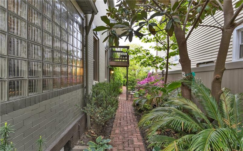 1334 Victoria Ave, New Kensington, 15068, 3 Bedrooms Bedrooms, 10 Rooms Rooms,2 BathroomsBathrooms,Residential,For Sale,Victoria Ave,1751249