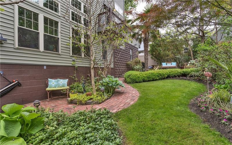 1334 Victoria Ave, New Kensington, 15068, 3 Bedrooms Bedrooms, 10 Rooms Rooms,2 BathroomsBathrooms,Residential,For Sale,Victoria Ave,1751249