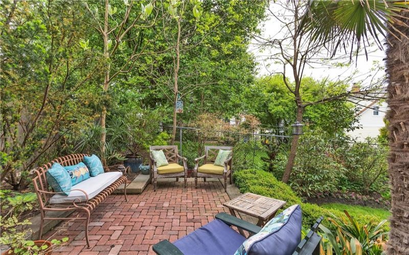 1334 Victoria Ave, New Kensington, 15068, 3 Bedrooms Bedrooms, 10 Rooms Rooms,2 BathroomsBathrooms,Residential,For Sale,Victoria Ave,1751249