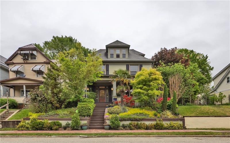 1334 Victoria Ave, New Kensington, 15068, 3 Bedrooms Bedrooms, 10 Rooms Rooms,2 BathroomsBathrooms,Residential,For Sale,Victoria Ave,1751249
