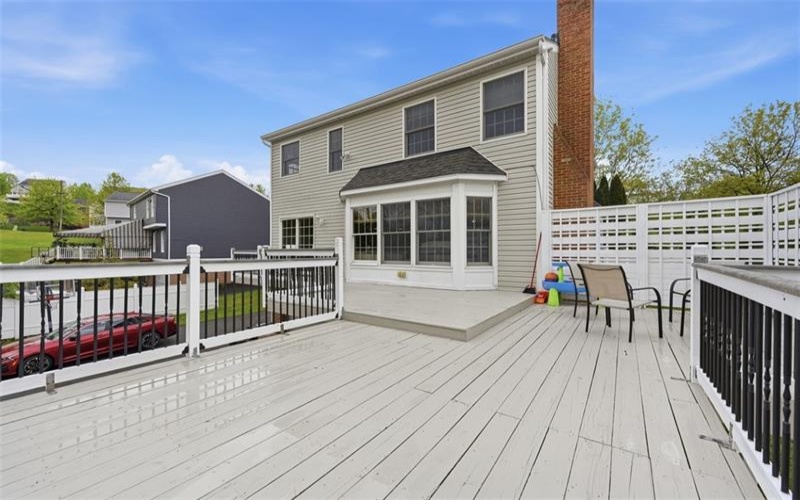 1007 Fieldstone Drive, Canonsburg, 15317, 3 Bedrooms Bedrooms, 11 Rooms Rooms,2.1 BathroomsBathrooms,Residential,For Sale,Fieldstone Drive,1751258