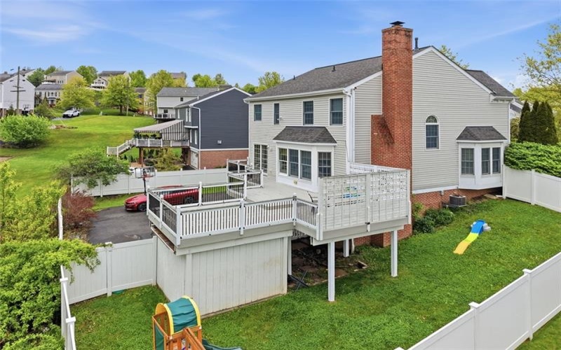 1007 Fieldstone Drive, Canonsburg, 15317, 3 Bedrooms Bedrooms, 11 Rooms Rooms,2.1 BathroomsBathrooms,Residential,For Sale,Fieldstone Drive,1751258