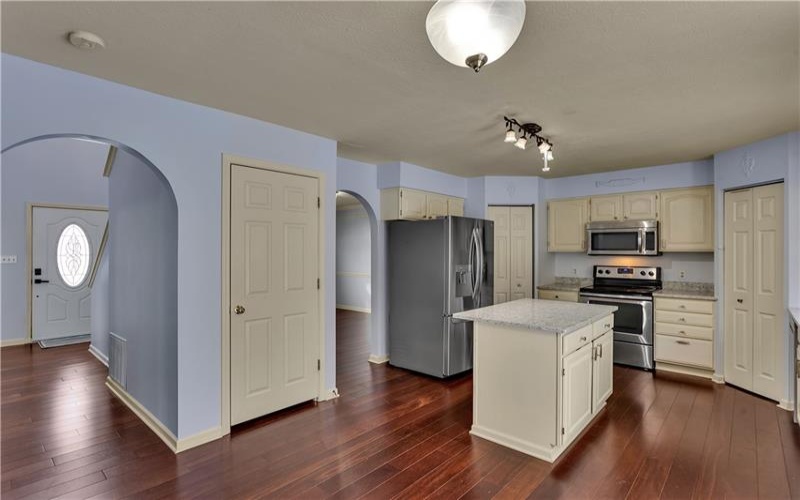 123 Stratford Ct, New Stanton, 15672, 4 Bedrooms Bedrooms, ,3.1 BathroomsBathrooms,Lease,For Rent,Stratford Ct,1751264