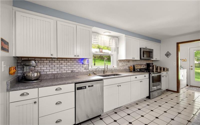 538 Old Hickory Ridge Rd, Washington, 15301, 3 Bedrooms Bedrooms, 10 Rooms Rooms,3 BathroomsBathrooms,Residential,For Sale,Old Hickory Ridge Rd,1751297