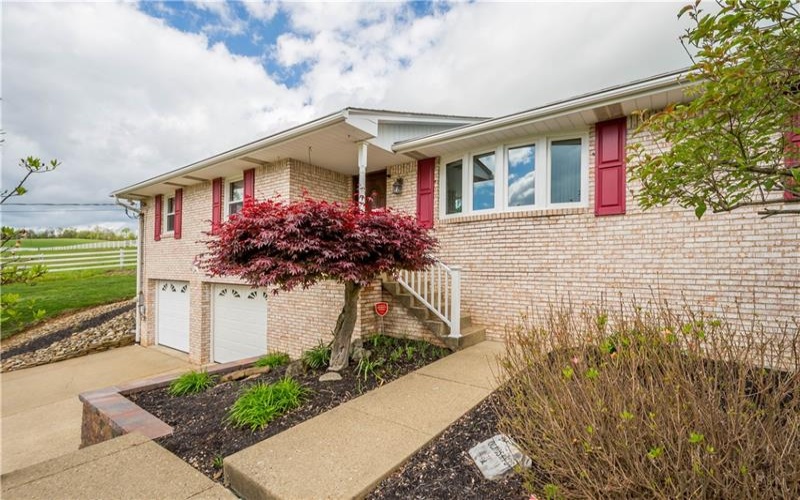 538 Old Hickory Ridge Rd, Washington, 15301, 3 Bedrooms Bedrooms, 10 Rooms Rooms,3 BathroomsBathrooms,Residential,For Sale,Old Hickory Ridge Rd,1751297