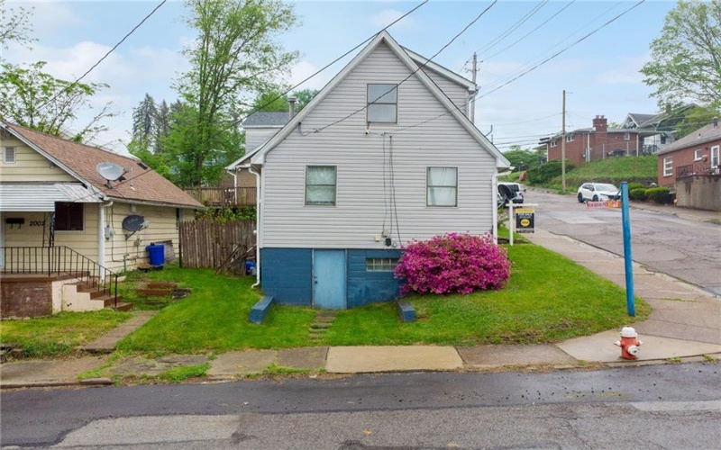 517 Moore Street, Arnold, 15068, 2 Bedrooms Bedrooms, ,1.1 BathroomsBathrooms,Residential,For Sale,Moore Street,1751460