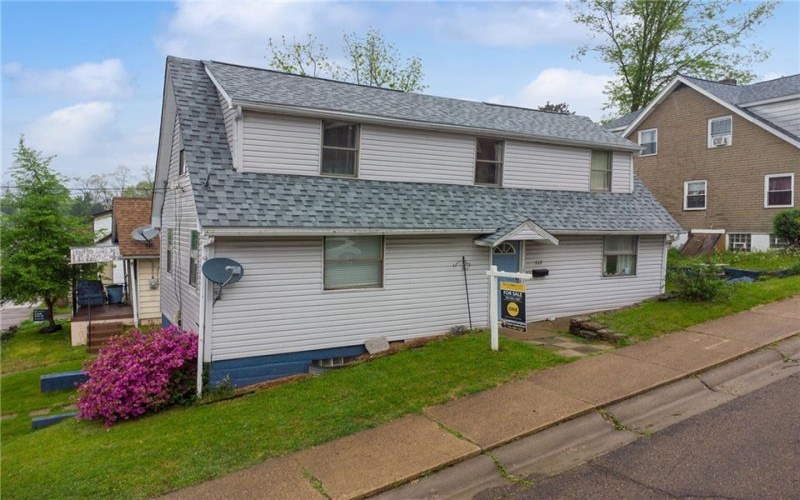 517 Moore Street, Arnold, 15068, 2 Bedrooms Bedrooms, ,1.1 BathroomsBathrooms,Residential,For Sale,Moore Street,1751460
