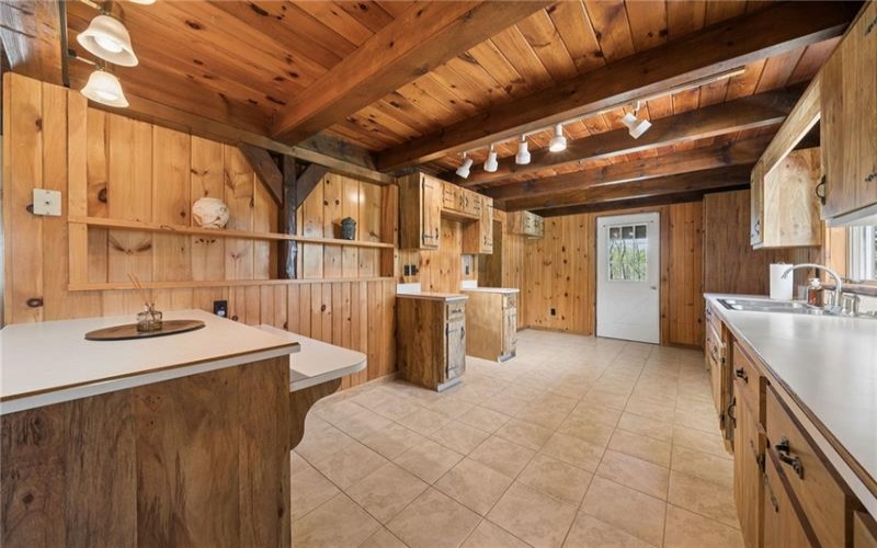 2705 Radebaugh, Jeannette, 15644, 5 Bedrooms Bedrooms, 11 Rooms Rooms,3.1 BathroomsBathrooms,Residential,For Sale,Radebaugh,1751474