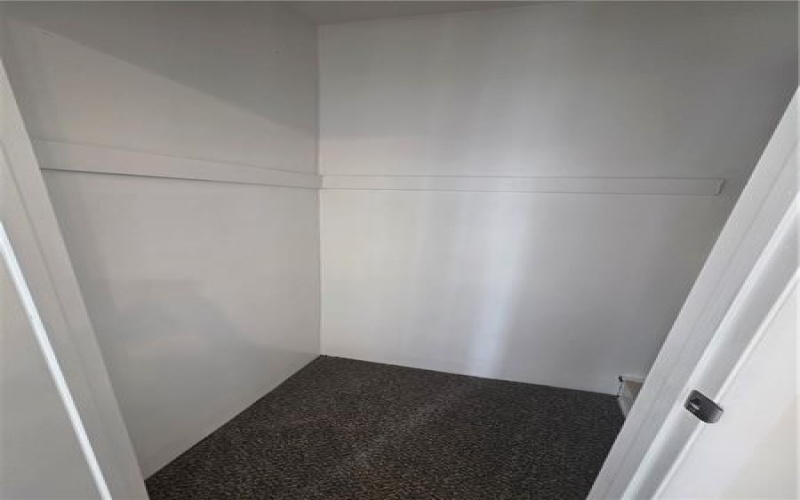 719 Allwine Ave, Jeannette, 15644, 2 Bedrooms Bedrooms, 5 Rooms Rooms,1 BathroomBathrooms,Residential,For Sale,Allwine Ave,1751480