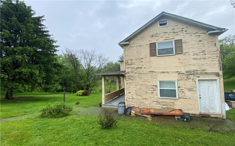 548 Chestnut St, Monessen, 15062, 2 Bedrooms Bedrooms, ,2 BathroomsBathrooms,Residential,For Sale,Chestnut St,1751511