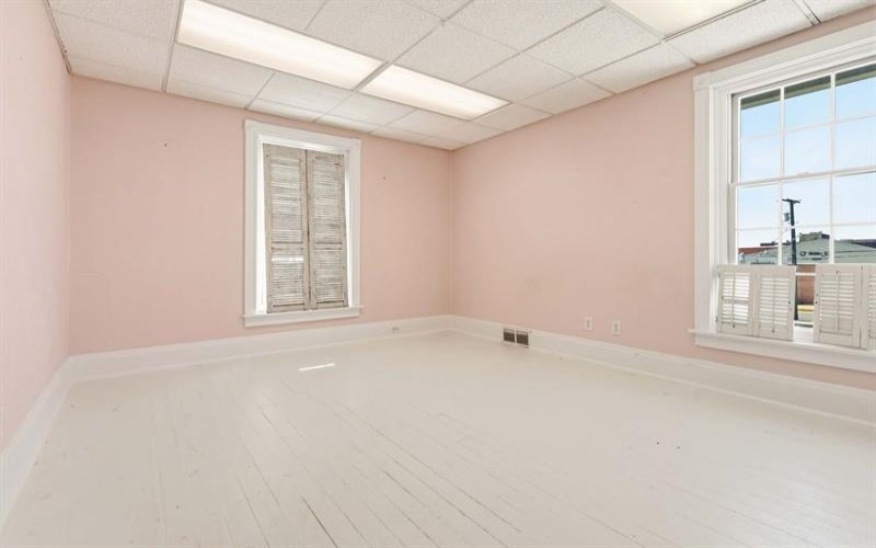 1607 Ligonier STREET, Latrobe, 15650, 4 Bedrooms Bedrooms, ,1.1 BathroomsBathrooms,Residential,For Sale,Ligonier,1751579