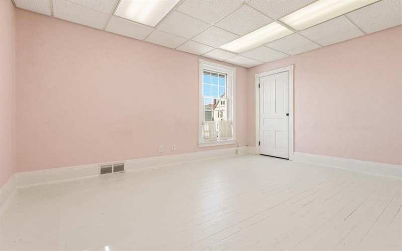 1607 Ligonier STREET, Latrobe, 15650, 4 Bedrooms Bedrooms, ,1.1 BathroomsBathrooms,Residential,For Sale,Ligonier,1751579