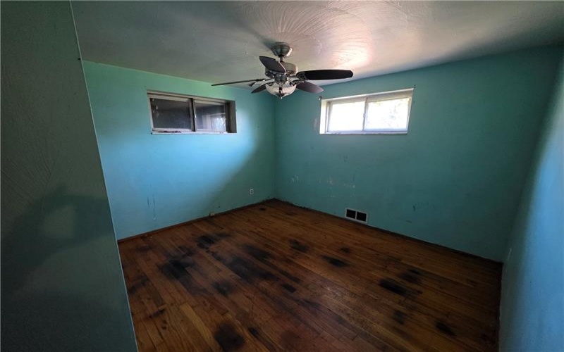 1852 Virginia Via, Washington, 15301, 3 Bedrooms Bedrooms, 7 Rooms Rooms,1 BathroomBathrooms,Residential,For Sale,Virginia Via,1748980