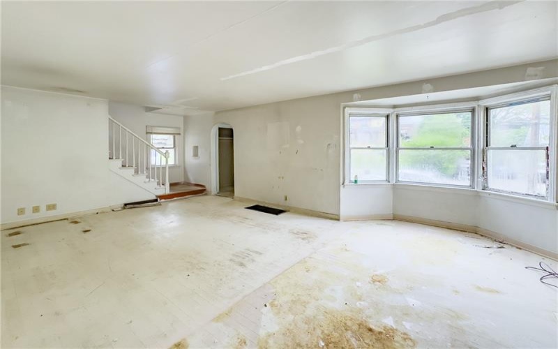 514 Riverview Dr, New Kensington, 15068, 3 Bedrooms Bedrooms, 6 Rooms Rooms,1 BathroomBathrooms,Residential,For Sale,Riverview Dr,1751557