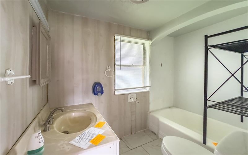 514 Riverview Dr, New Kensington, 15068, 3 Bedrooms Bedrooms, 6 Rooms Rooms,1 BathroomBathrooms,Residential,For Sale,Riverview Dr,1751557
