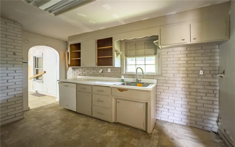 514 Riverview Dr, New Kensington, 15068, 3 Bedrooms Bedrooms, 6 Rooms Rooms,1 BathroomBathrooms,Residential,For Sale,Riverview Dr,1751557