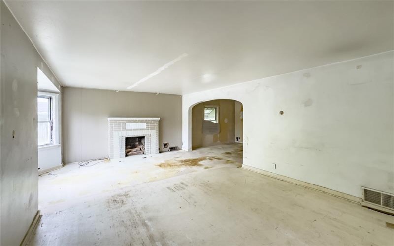 514 Riverview Dr, New Kensington, 15068, 3 Bedrooms Bedrooms, 6 Rooms Rooms,1 BathroomBathrooms,Residential,For Sale,Riverview Dr,1751557