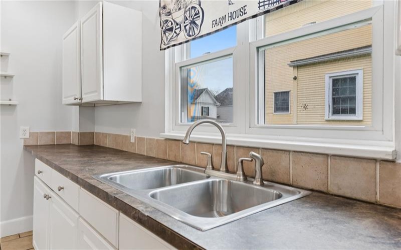 512 Sidney St, Greensburg, 15601, 4 Bedrooms Bedrooms, ,1.1 BathroomsBathrooms,Residential,For Sale,Sidney St,1751566
