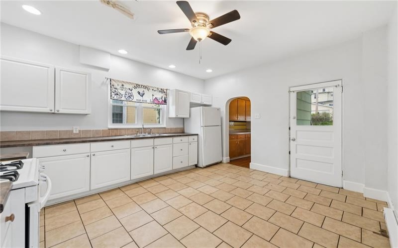 512 Sidney St, Greensburg, 15601, 4 Bedrooms Bedrooms, ,1.1 BathroomsBathrooms,Residential,For Sale,Sidney St,1751566