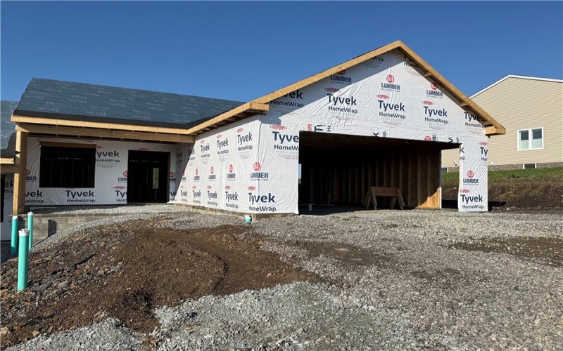 1307 Roger Drive, Latrobe, 15650, 3 Bedrooms Bedrooms, 7 Rooms Rooms,2 BathroomsBathrooms,Residential,For Sale,Roger Drive,1751595
